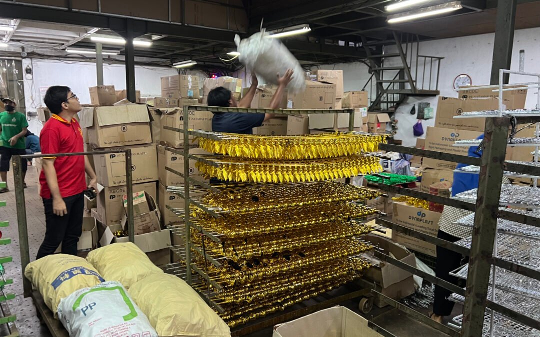 Jual Piala Custom Satuan & Grosir, Bisa Ditunggu? Cek di Sini!