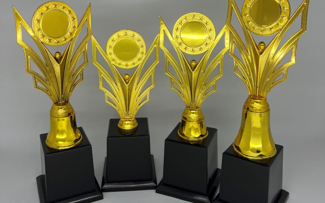 Produsen Piala Custom untuk Event Perusahaan & Penghargaan Karyawan