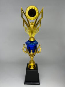 gambar piala jadi