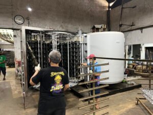 Stok Piala Jadi Langsung dari Pabrik Piala Terpercaya Mahkota Ratu Jaya