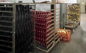 Daftar Perusahaan Piala Plastik Harga Terjangkau termasuk Mahkota Ratu Jaya