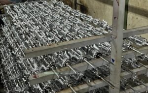 Supplier Piala Plastik Grosir Mahkota Ratu Jaya dengan Stabilitas Warna Jangka Panjang