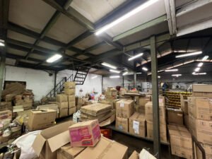 gudang stok piala plastik Mahkota Ratu Jaya