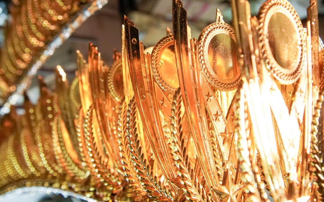 Supplier Trophy Plastik Produksi Massal: Jual Piala Partai Besar