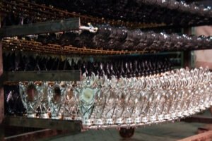 Vendor Trophy Plastik Custom Produksi Masal oleh Mahkota Ratu Jaya