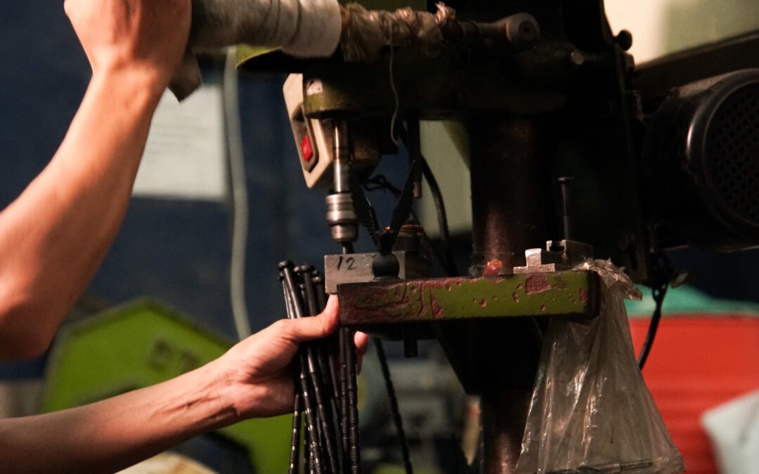 Jasa Pembuatan Trophy Plastik | Produksi Piala Massal