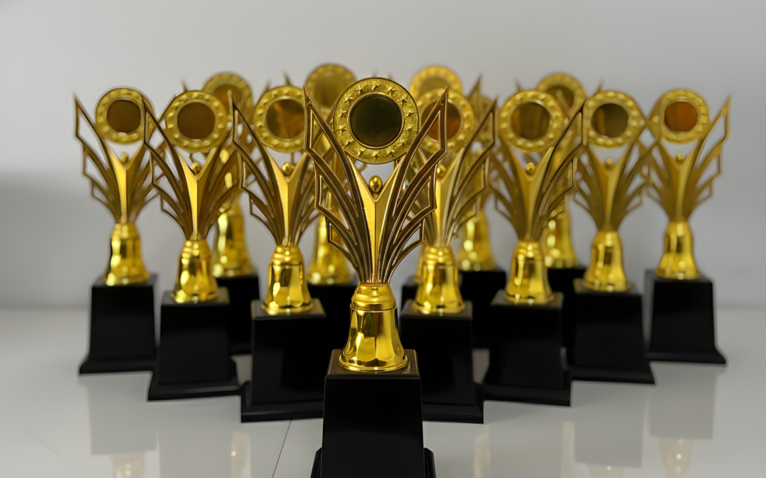 Pusat Piala Murah Material Plastik: Solusi Stok Melimpah untuk Toko Anda