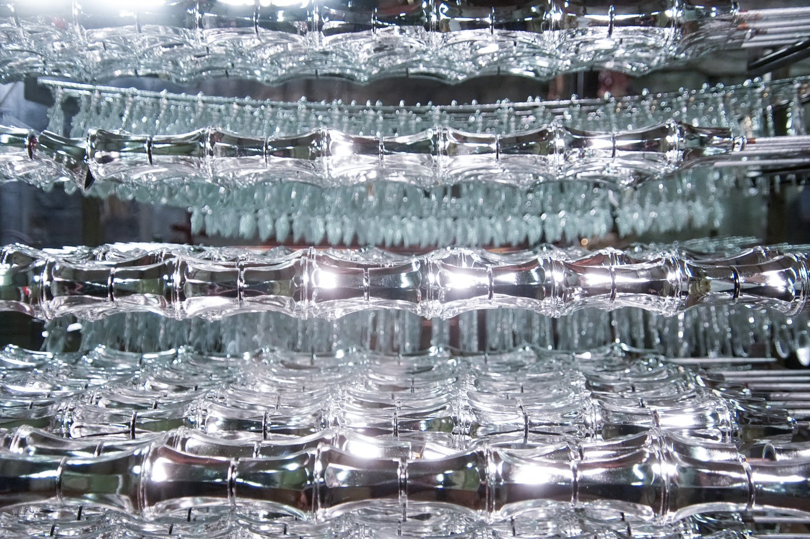 contoh gambar pembuatan piala plastik