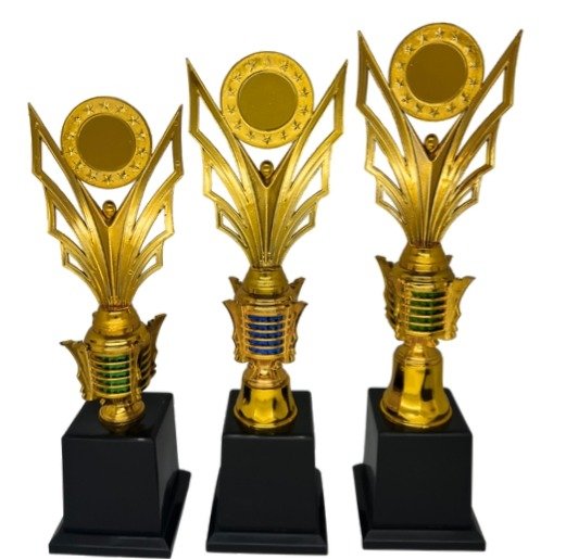 model desain trophy di indonesia_model piala klasik