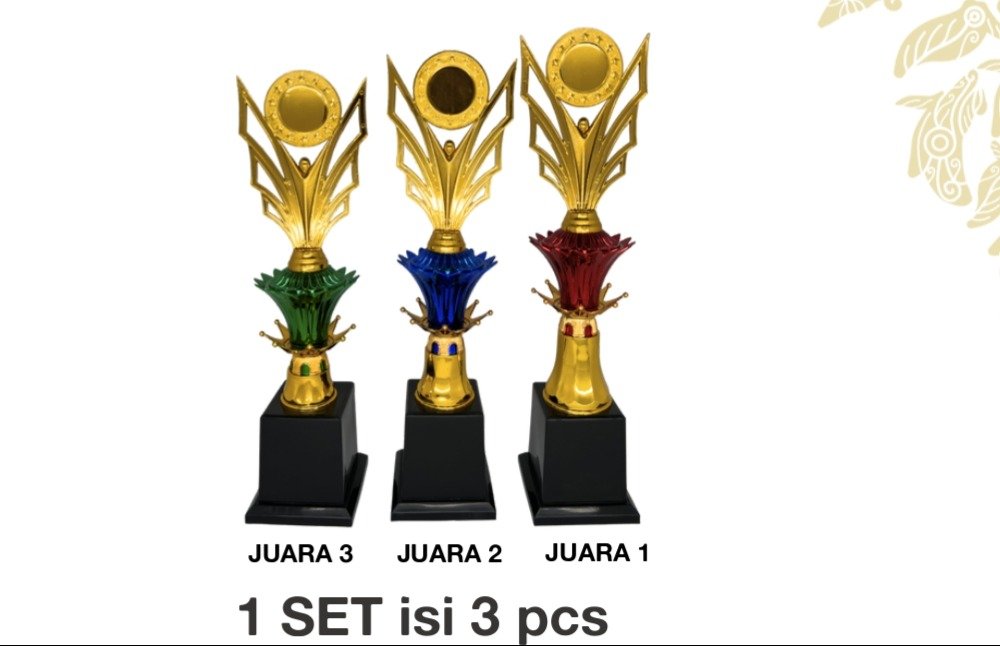 5 Cara Memilih Ukuran Piala Juara 1, 2, 3 Yang Ideal Untuk Berbagai Podium
