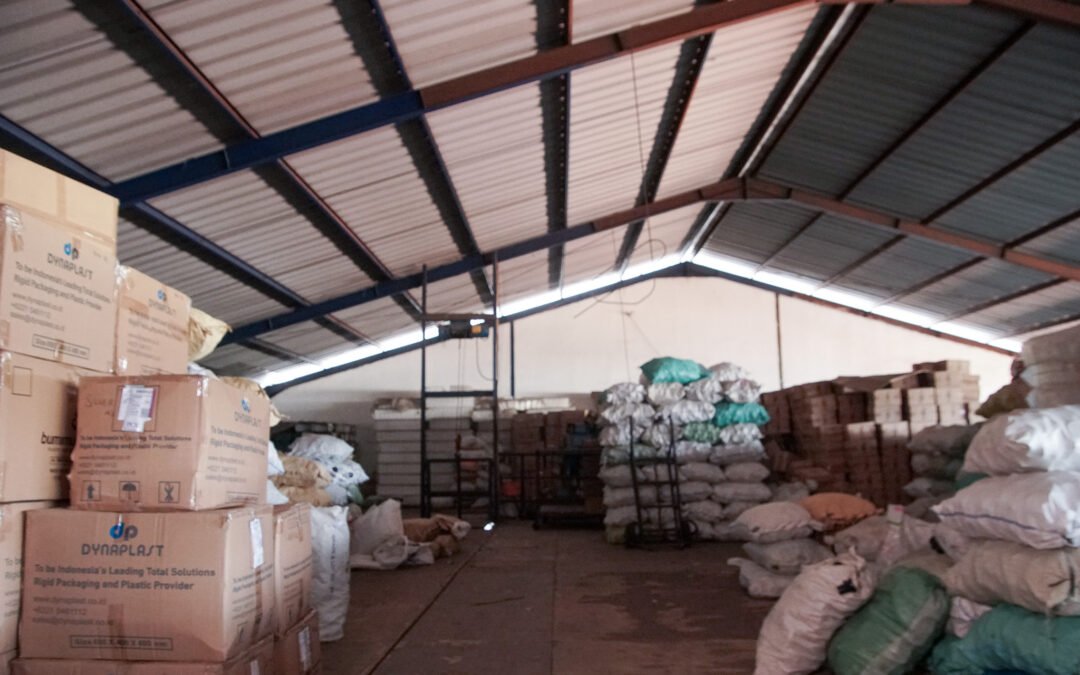 Pabrik Piala Tangan Pertama: Cara Hemat Biaya Ekspor hingga 30%!