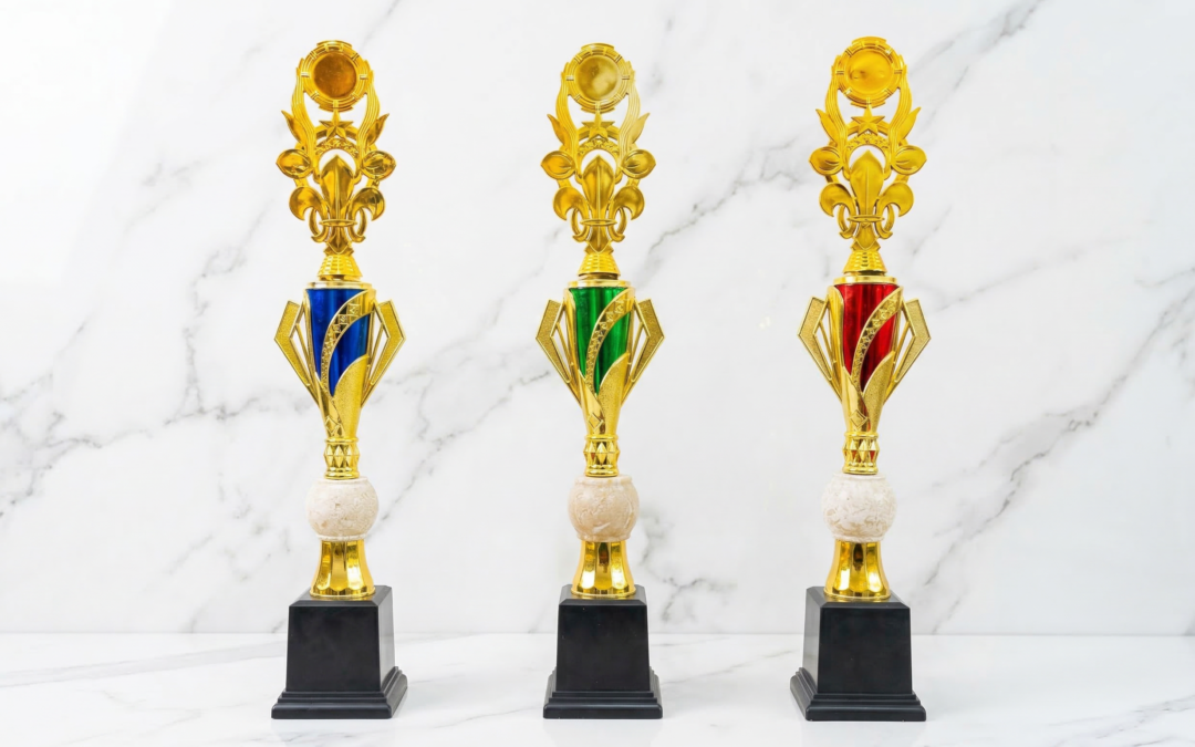 Panduan Merakit Piala Custom Cepat untuk Memenuhi Pesanan Sameday Pelanggan