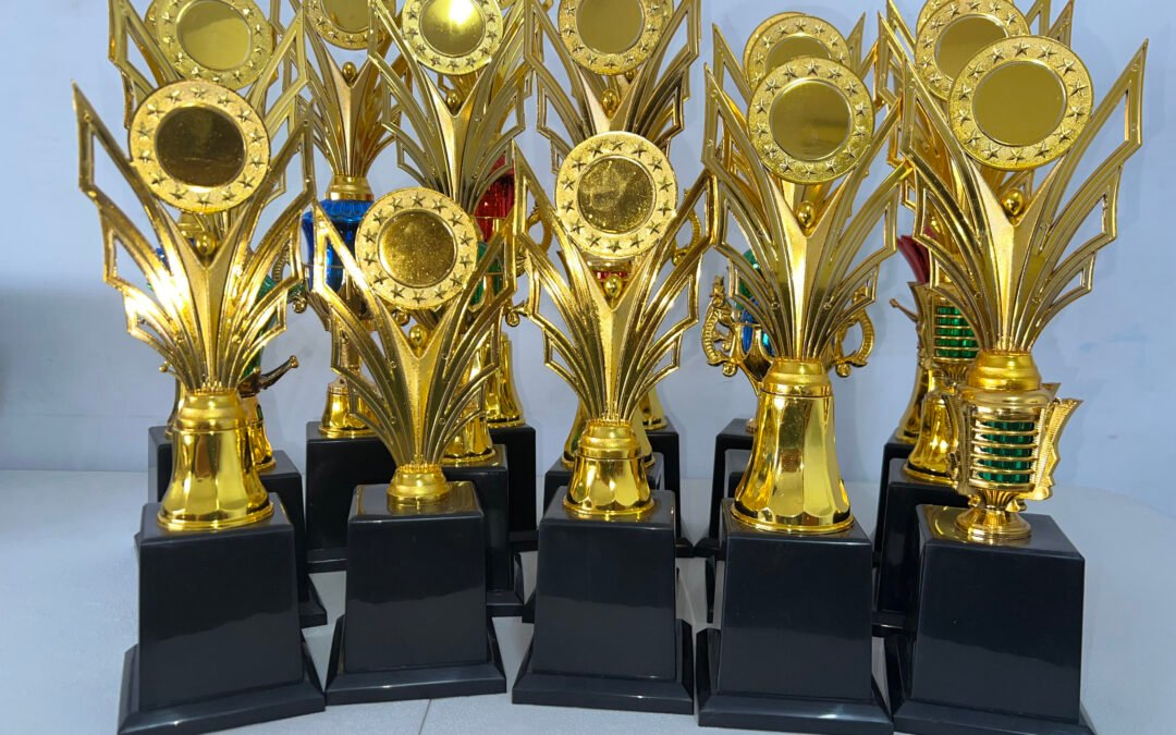 Piala Metal Finishing Emas Simbol Kesuksesan Untuk Kejuaraan Olahraga Profesional