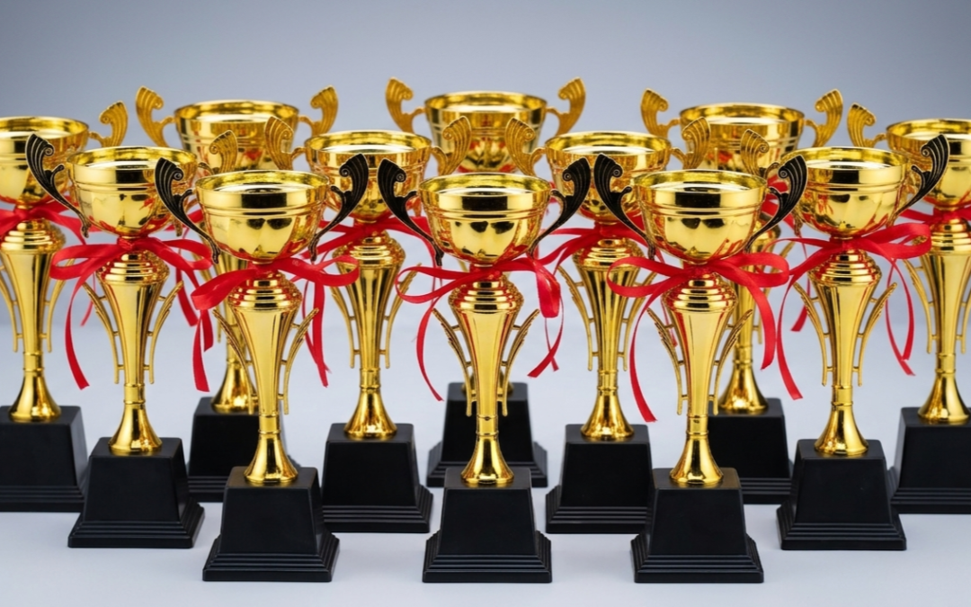 Grosir Piala Metal Kualitas Ekspor: Pilihan Model Piala Eksklusif Terbaru