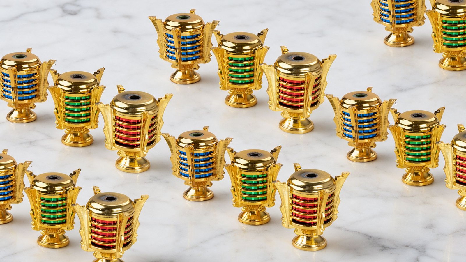 Mahkota Ratu Jaya Jual Body Trophy Piala Pagoda Warna Terlengkap